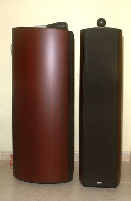 Colunas B&W Nautilus 803