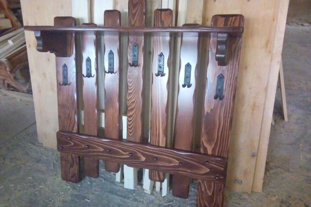 Вішак - полка з дерева, Вішак Добряк