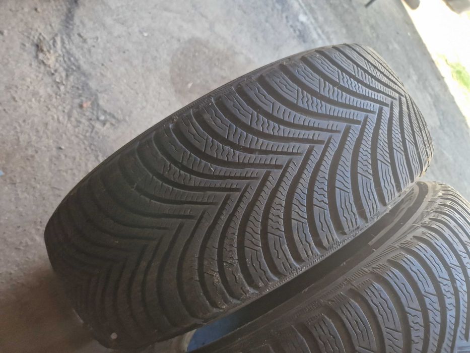 шини зима 205 55 R16 Michelin Alpin 5
