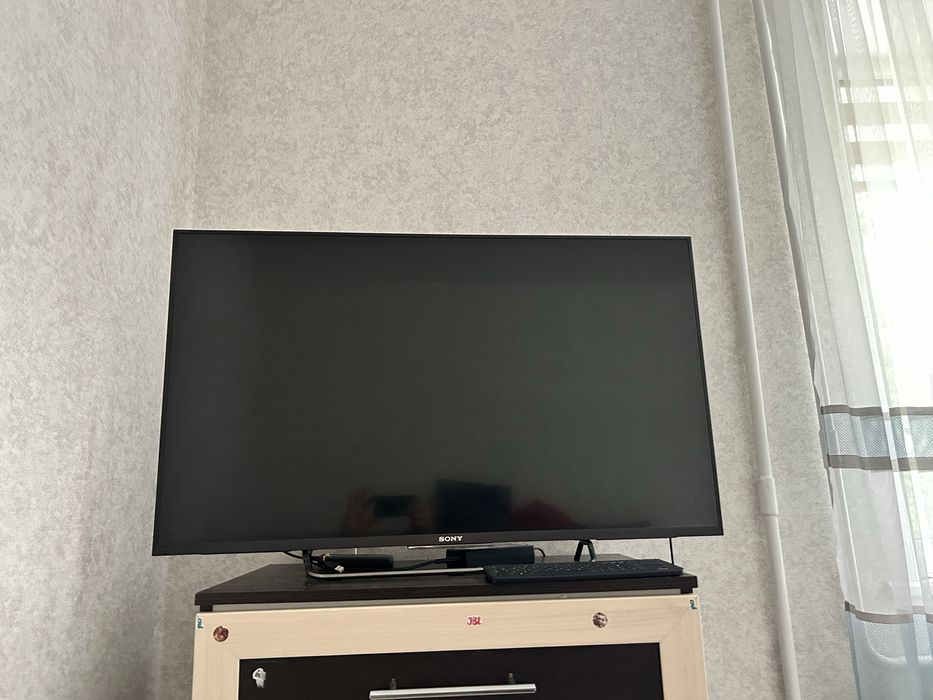 Продается телевизор SONY -KDL-43W808C
