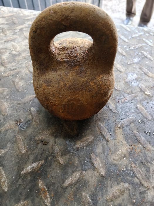 Odważnik , ciężarek , katel Bell