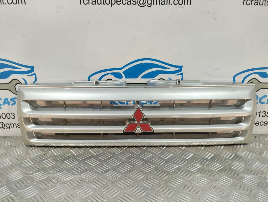 GRELHA CENTRAL Pará-choques FRENTE MITSUBISHI PAJERO PININ I 1 MK1