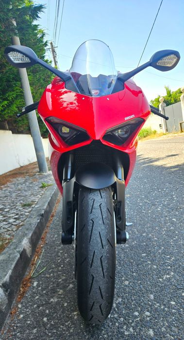 Ducati Panigale V2 2024