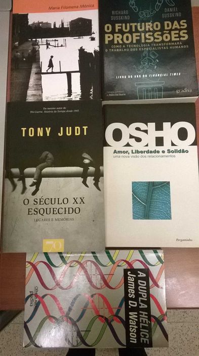 Vários livros de não-ficção