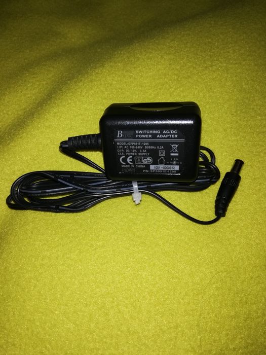 Carregador 12v / 0.5A