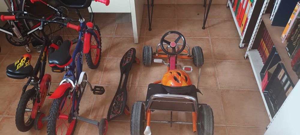 Carro a pedais criança, bicicleta overbord