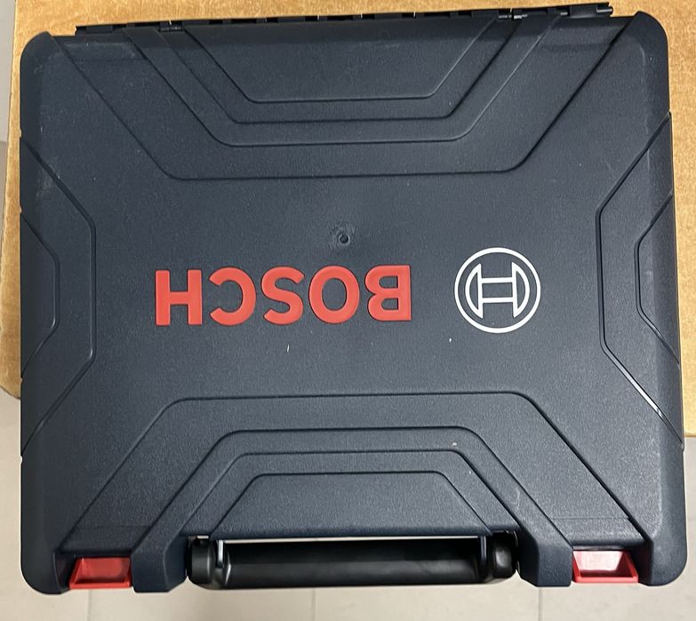 Box, walizka, pojemnik bosch na wkrętarkę.