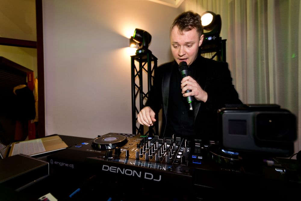 DJ & Wodzirej & Konferansjer