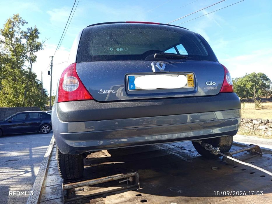 Para peças Renault Clio 1.4 16V ano 2005