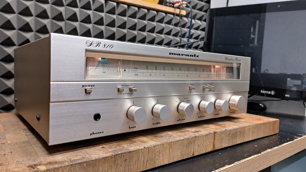 Amplituner Marantz  SR-810