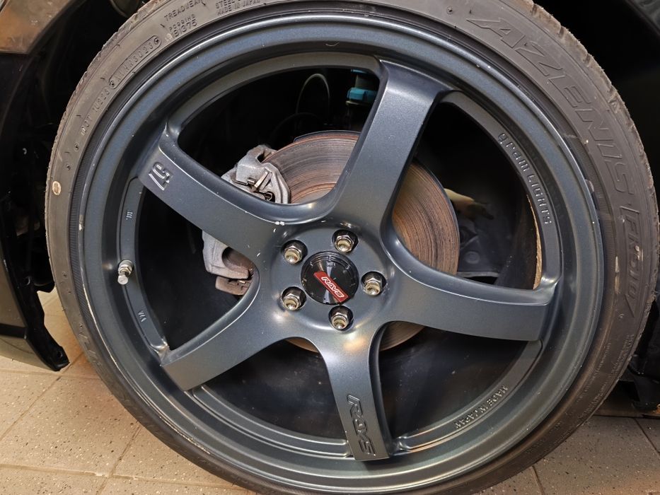 Kute felgi 19 Rays Gran Lights 57 CR z oponami Falken