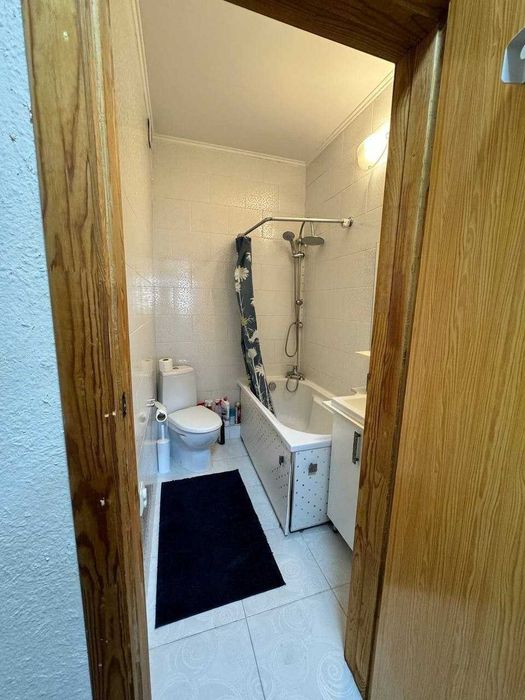 Продається  двокімнатна квартира в центральній частині міста