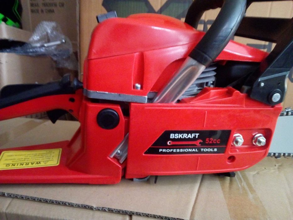 Motosserra BSKRAFT 52cc 3,3 cavalos gasolina