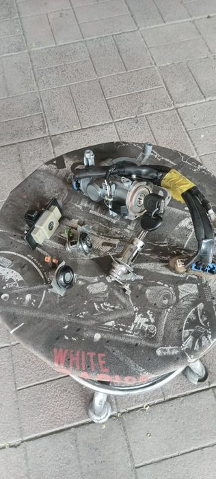 Замок зажигания Паджеро спорт 1 бензин. Ручная ккп.