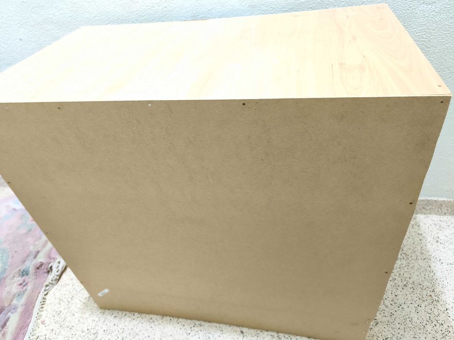 Cómoda e 2 mesinhas cabesieras