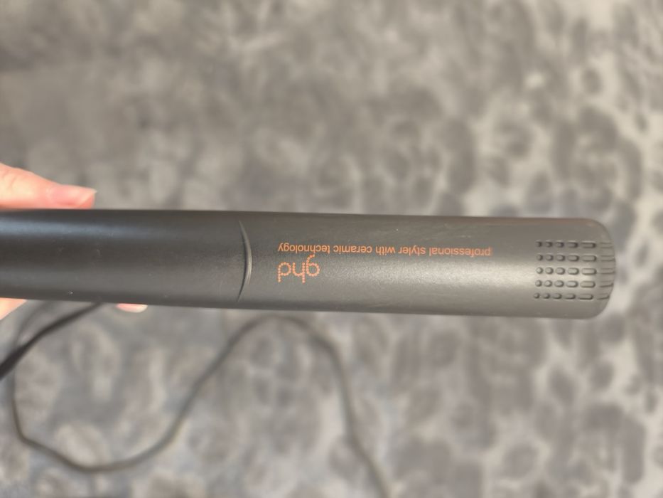 Продам утюжок ghd