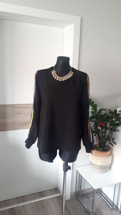 Pudełkowa bluza z lampasami 40