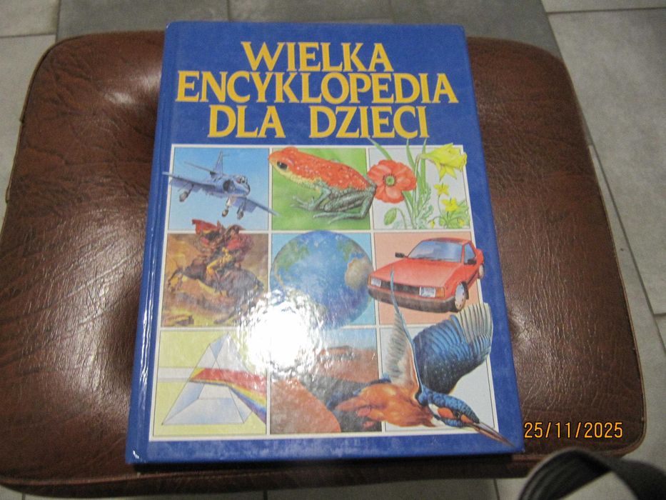 Wielka encyklopedia dla dzieci , pięć tomów .