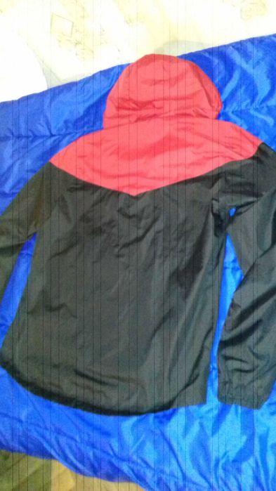 Продам чоловічу курточку-вітровку Primark