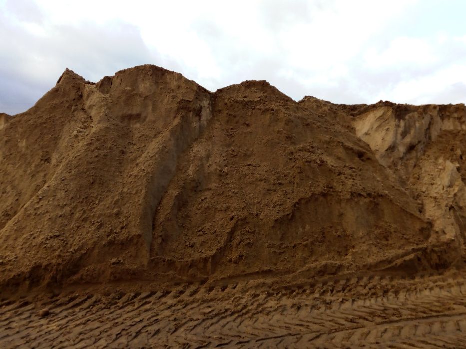 Piasek ; Piasek zasypowy ; piasek płukany 0-2mm ; żwir ; czarnoziem