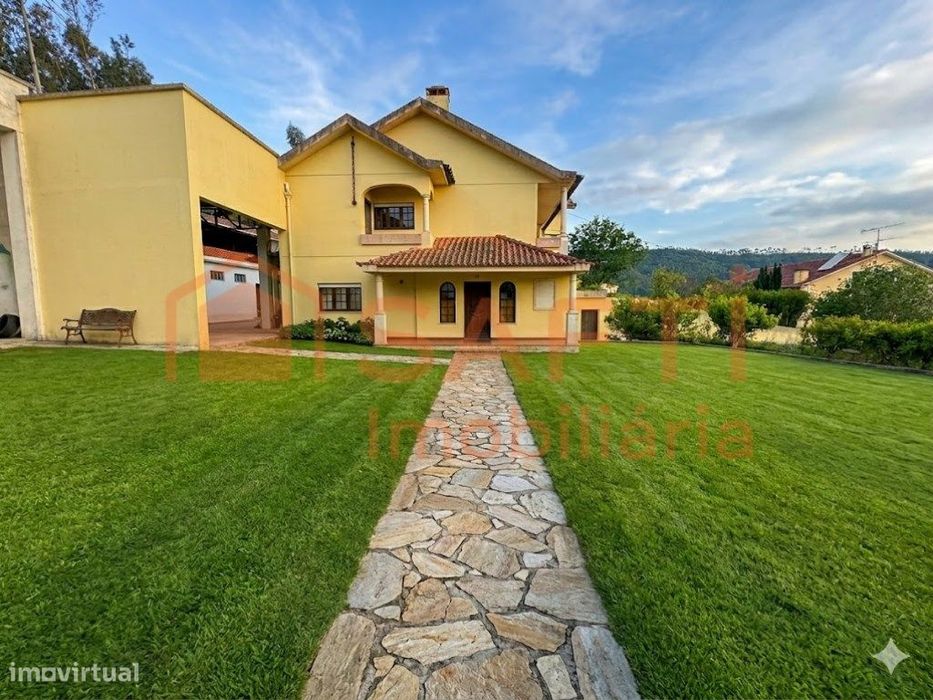 Oportunidade Única: Propriedade Mista com 3420 m2 em Caldelas - Lei...