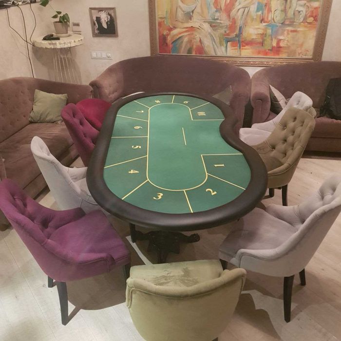 Покер проведення гри на івентах, дилер, круп'є, навчання