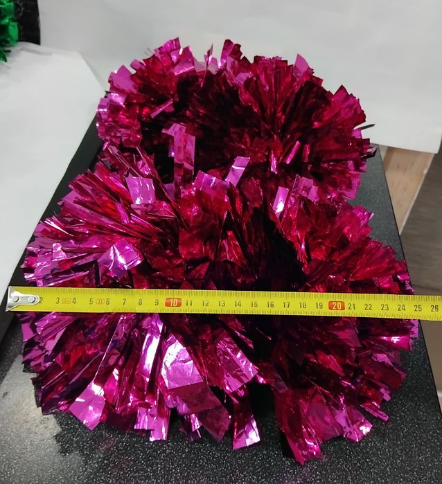 Помпоны [пипидастры] для чирлидинга; Маракасы музыкальные деревянные