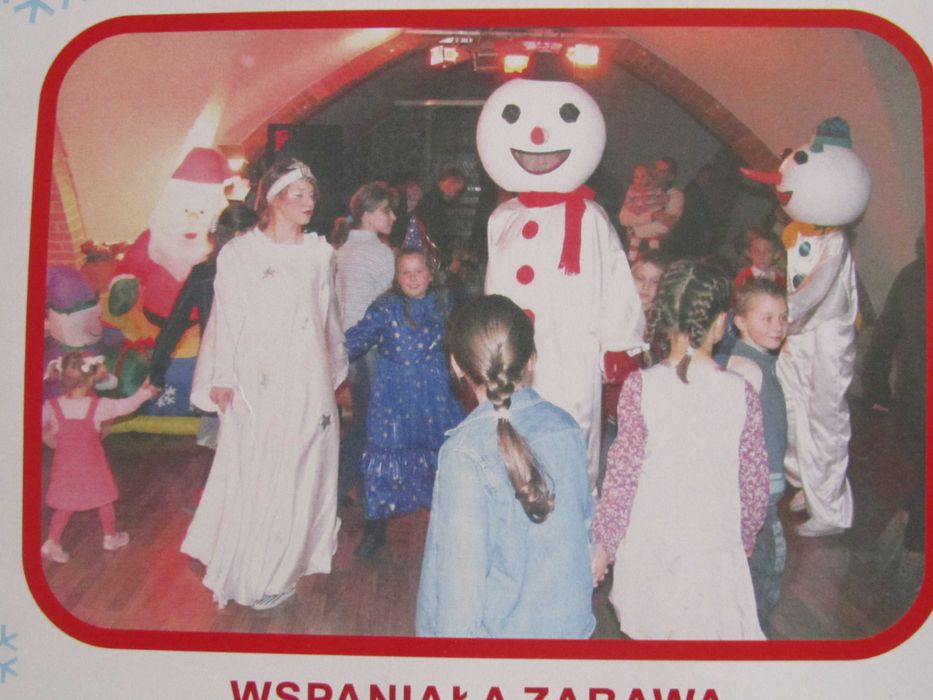Estradowe kostiumy- 2 głowy bałwanów z 3 kostiumami