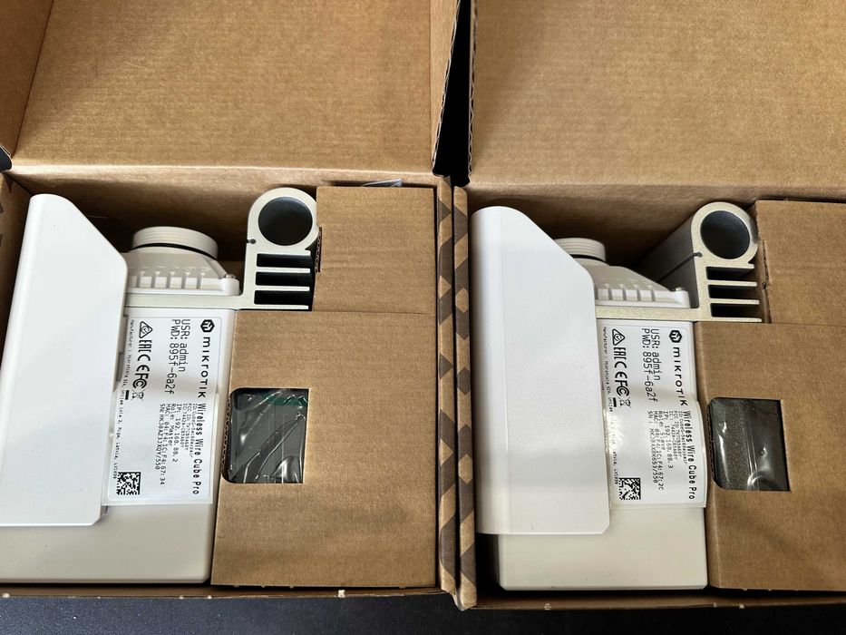 Точка доступу MikroTik Wireless Wire Cube Pro (CubeG-5ac60aypair)