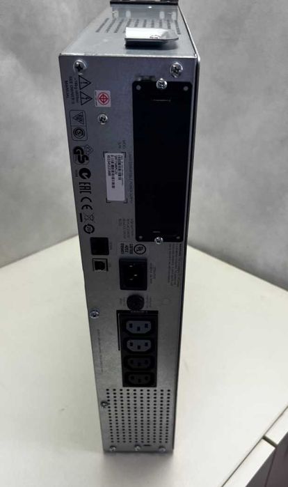 Zasilacz UPS APC SMT750RMI2U 750 VA 500 W ZBITY LCD