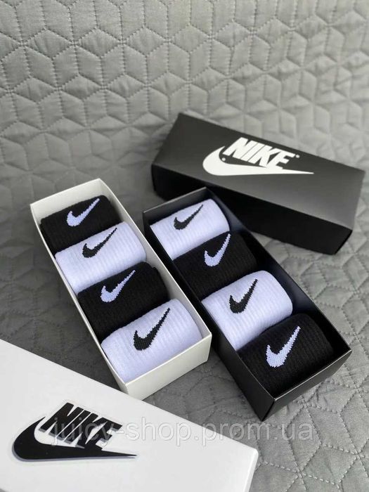 Подарункові набори шкарпеток Nike Преміум 4 пари в боксі | носки Найк