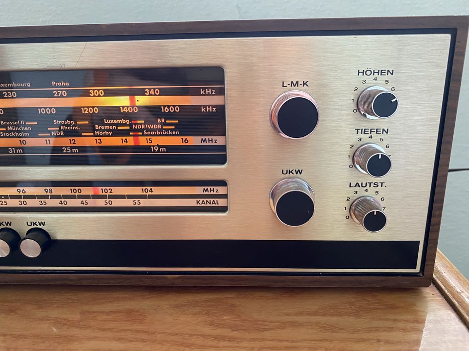 Радіоприймач Telefunken Gavotte 1691 S