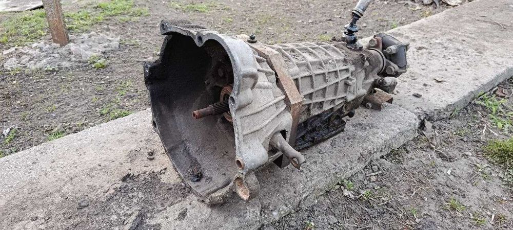 Продам двигатель ваз 2101 задний міст передня балка