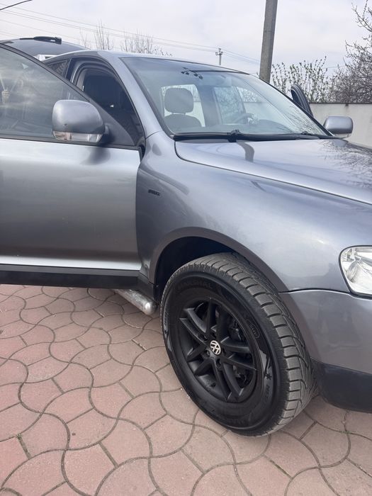 Volkswagen Touareg 2003 року