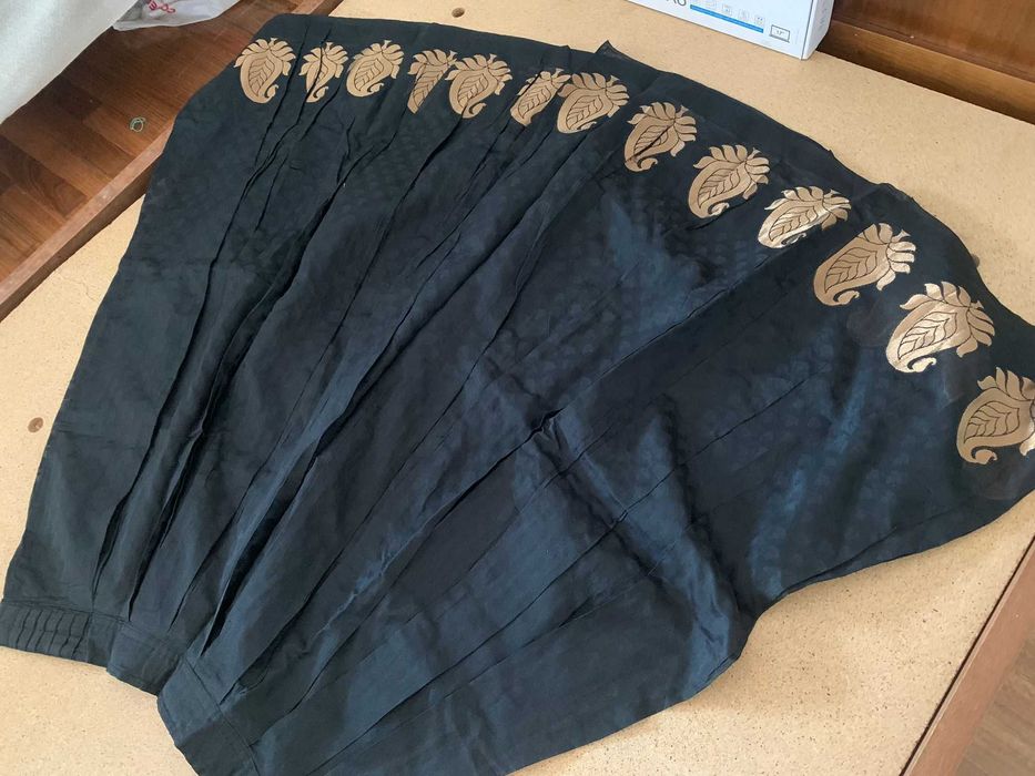 Meio saree indiano Saia, blusa e xale.
