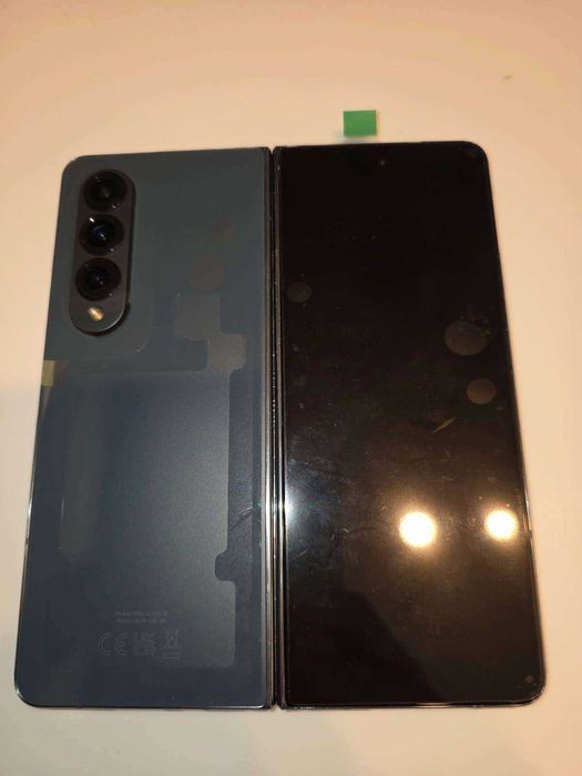 Samsung Z fold 4
