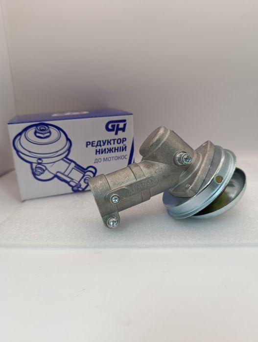 Нижній редуктор в зборі для  мотокос вхід на 9 пазів під штангу 28мм