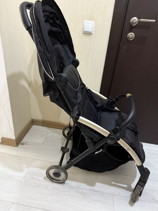 Коляска прогулянкова Chicco Goody Plus Black Re-Lux