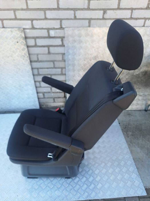 Fotel Obrotowy Tył MULTIVAN T5 Lift Prawy Lewy