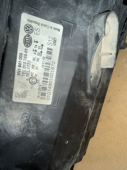 Фара права та ліва VW Tiguan 2011-2016 оригінал бита на запчастини