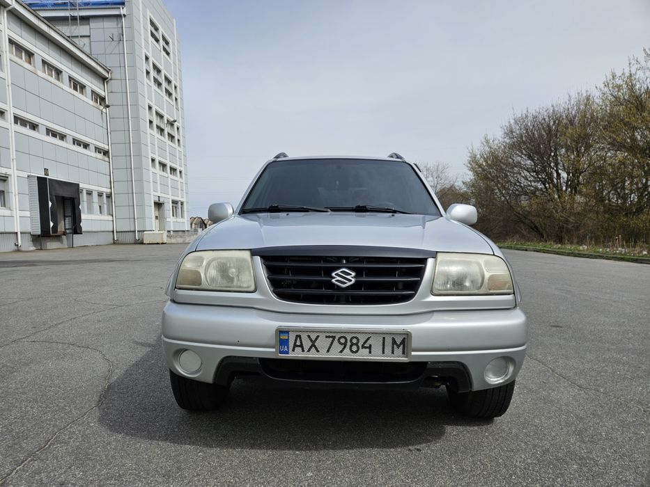 Suzuki Grand Vitara 2.0 бензин 2003