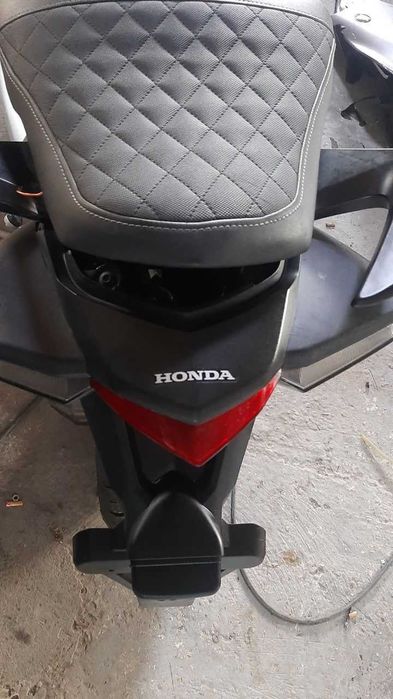 Części Honda VFR 1200 Rok 2011