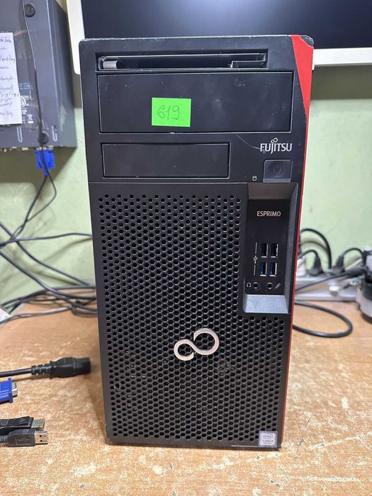 Системник Fujitsu Esprimo Р558 , робочий (БЕЗ проца, памяті, харда)