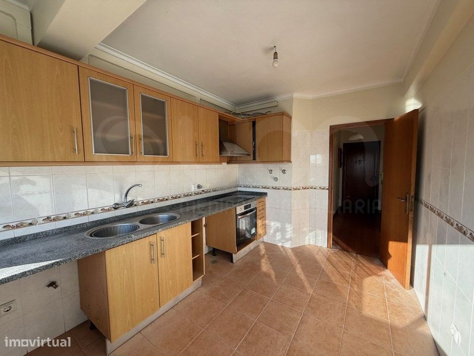 Apartamento T2 em Queluz, Sintra — Queluz E Belas, Lisboa