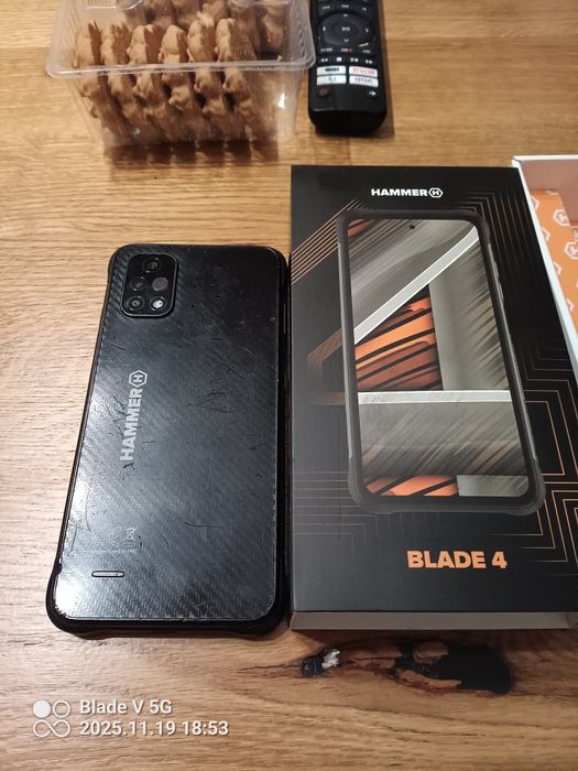 Smartfon Hammer blad4