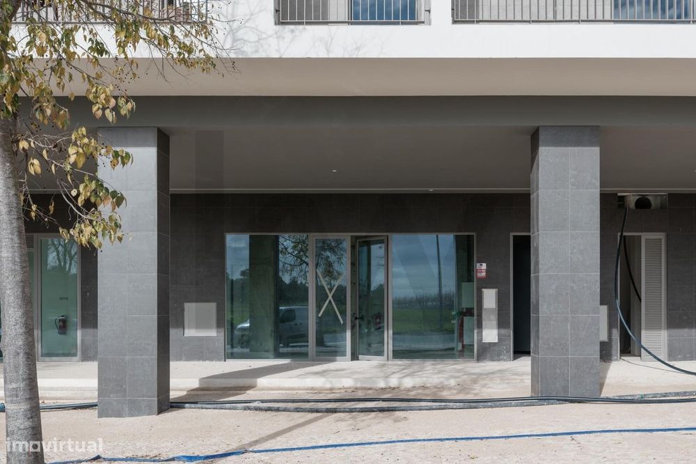 Espaço Comercial Estratégico na Alta de Lisboa | Lisbon Heights — Lumiar, Lisboa