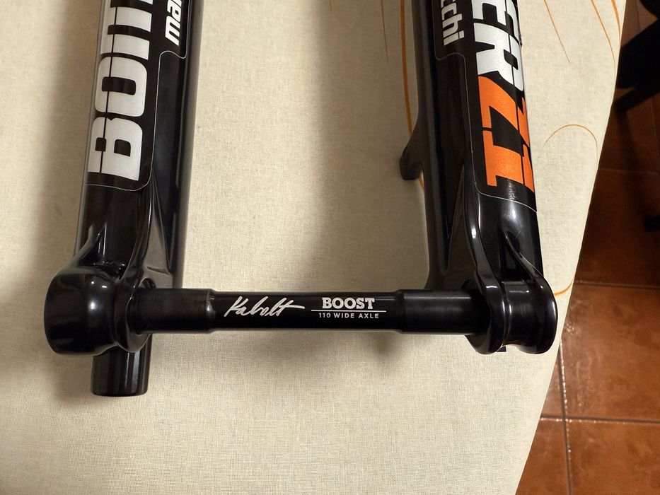 Marzocchi Bomber Z1 de 160mm de curso