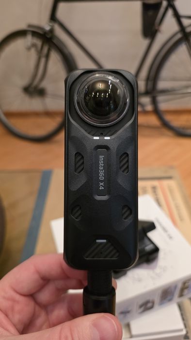 iInsta 360 x4 в новом состоянии