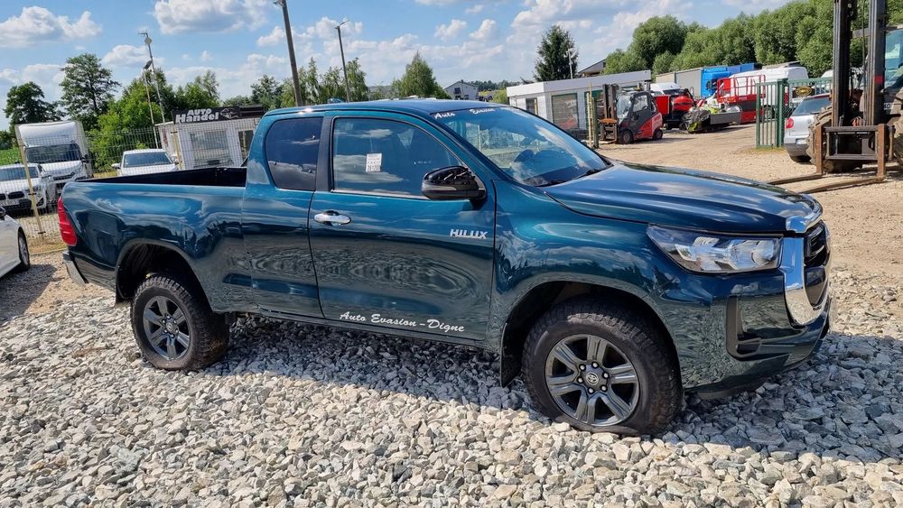 Toyota Hilux 2.8 d4d 204km Automat