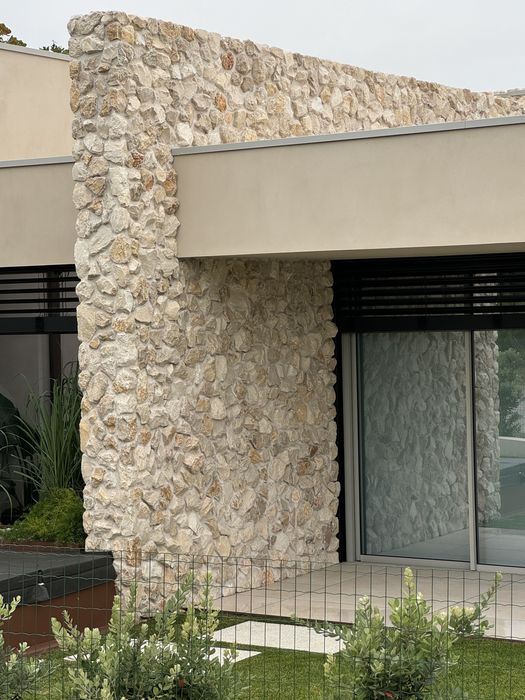 Pedra rustica serrada